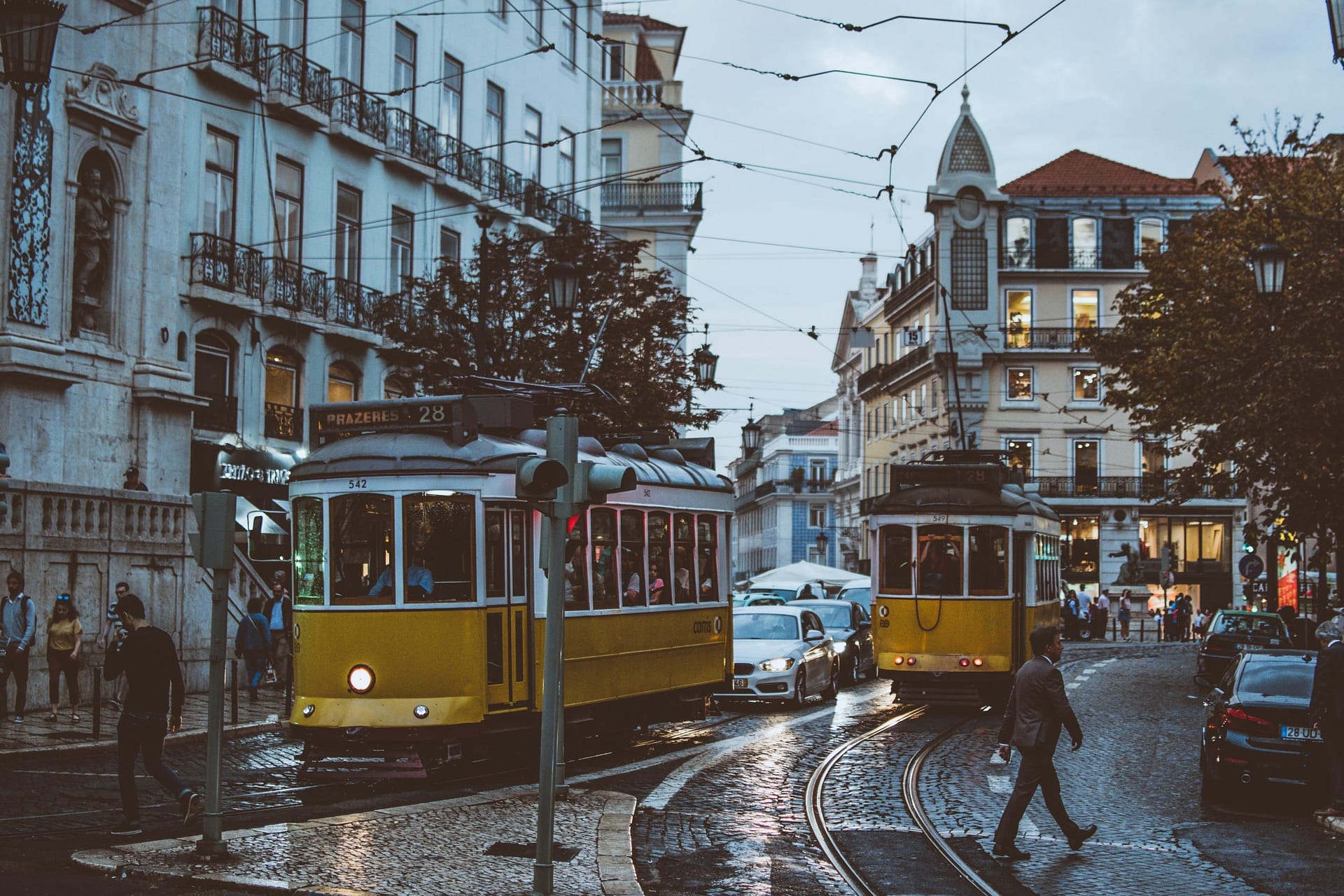 Guide to Obtaining an Portuguese Digital Nomad Visa